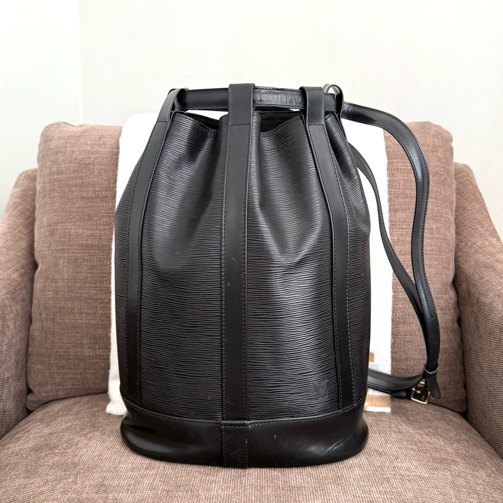 Authentic Louis Vuitton Randonne PM shoulder bag M52352 black Epi leather